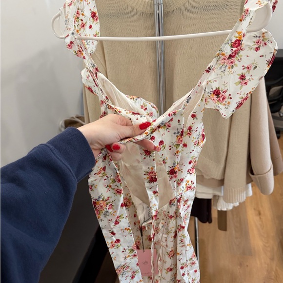 NWT Hello Molly Cream Floral Ruffle Dress size medium - Picture 3 of 5